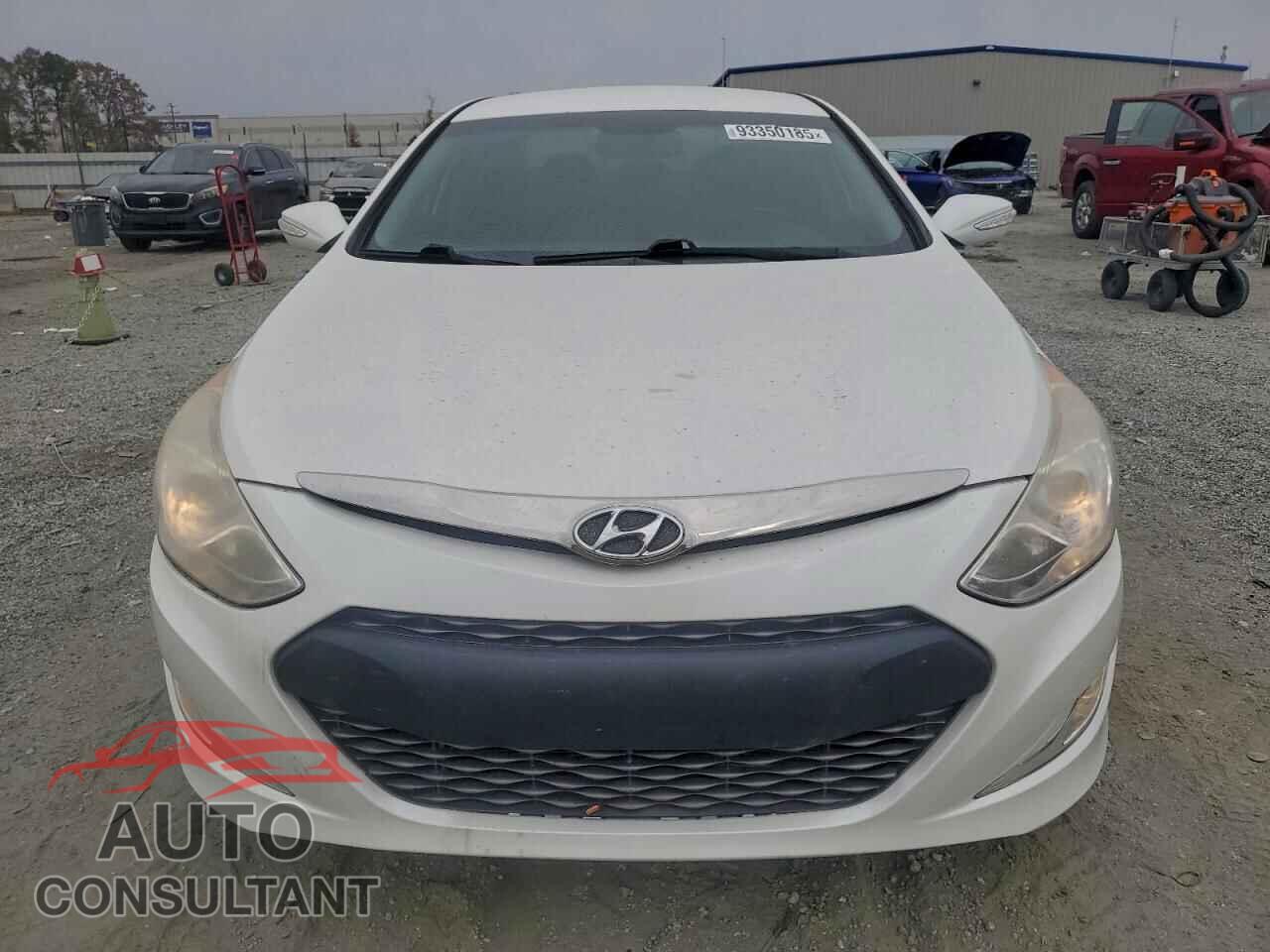 HYUNDAI SONATA 2013 - KMHEC4A49DA095174