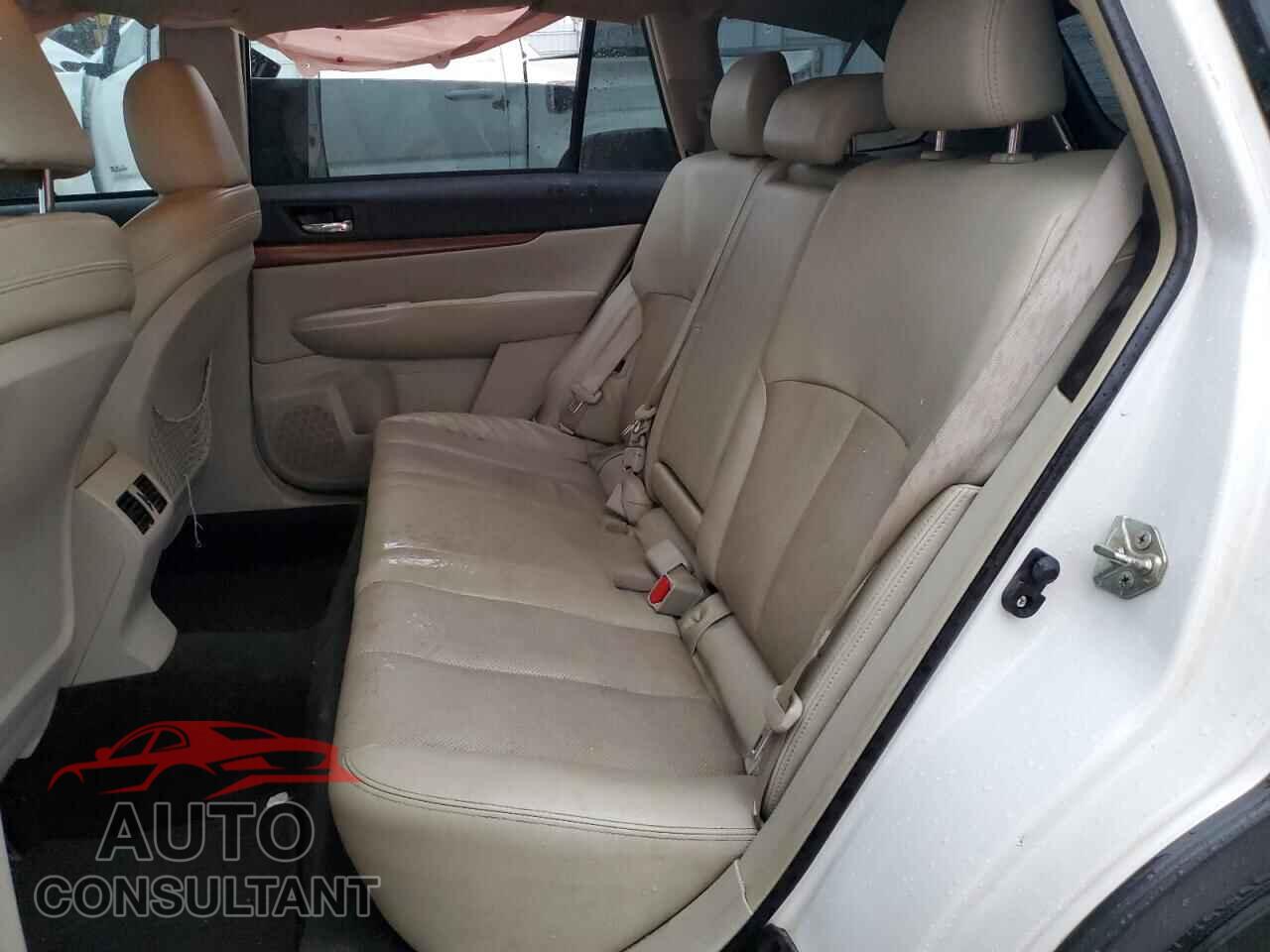 SUBARU OUTBACK 2014 - 4S4BRBNC4E3272405