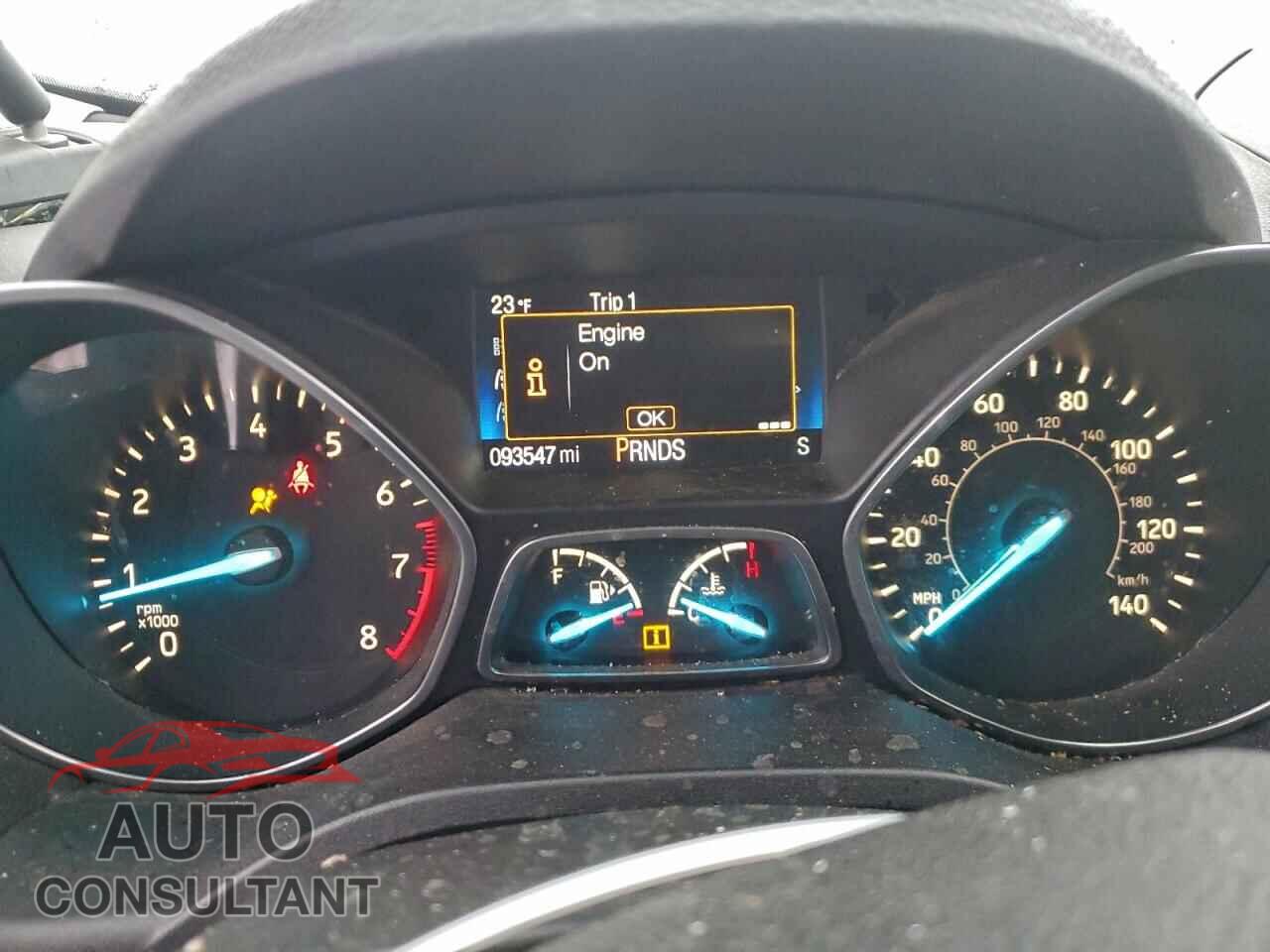 FORD ESCAPE 2017 - 1FMCU0F79HUB37752
