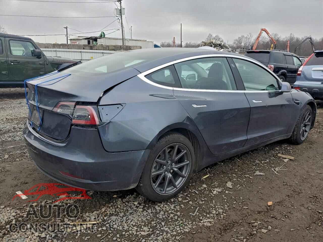 TESLA MODEL 3 2020 - 5YJ3E1EAXLF796736