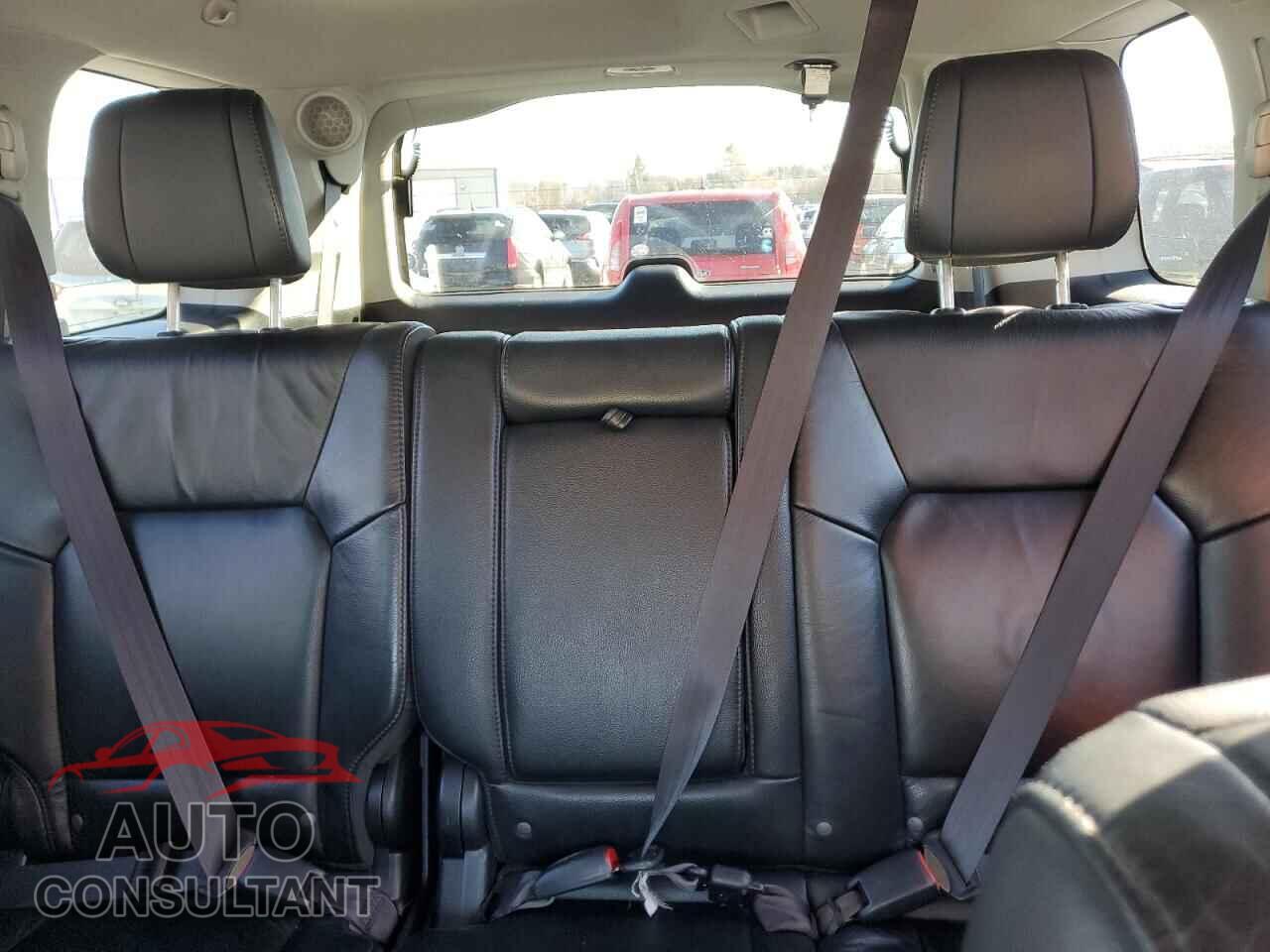 HONDA PILOT 2012 - 5FNYF4H99CB022886