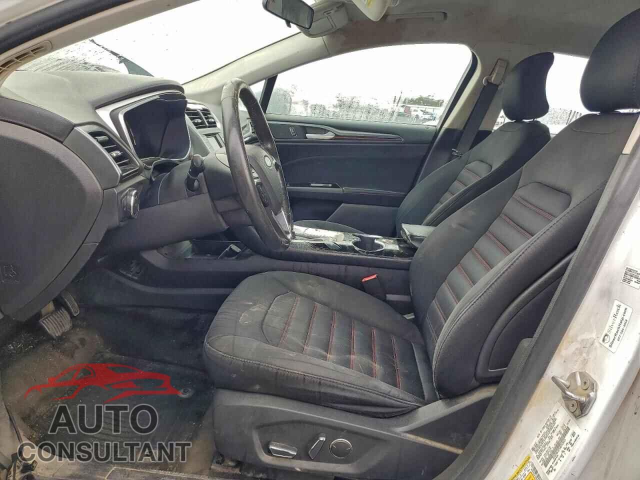 FORD FUSION 2016 - 3FA6P0LU7GR262845