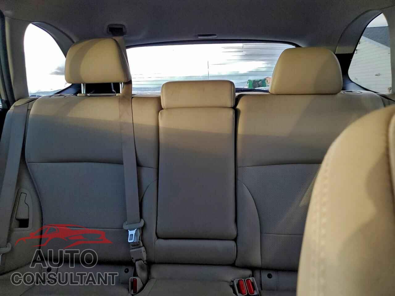 SUBARU OUTBACK 2017 - 4S4BSANC5H3210532