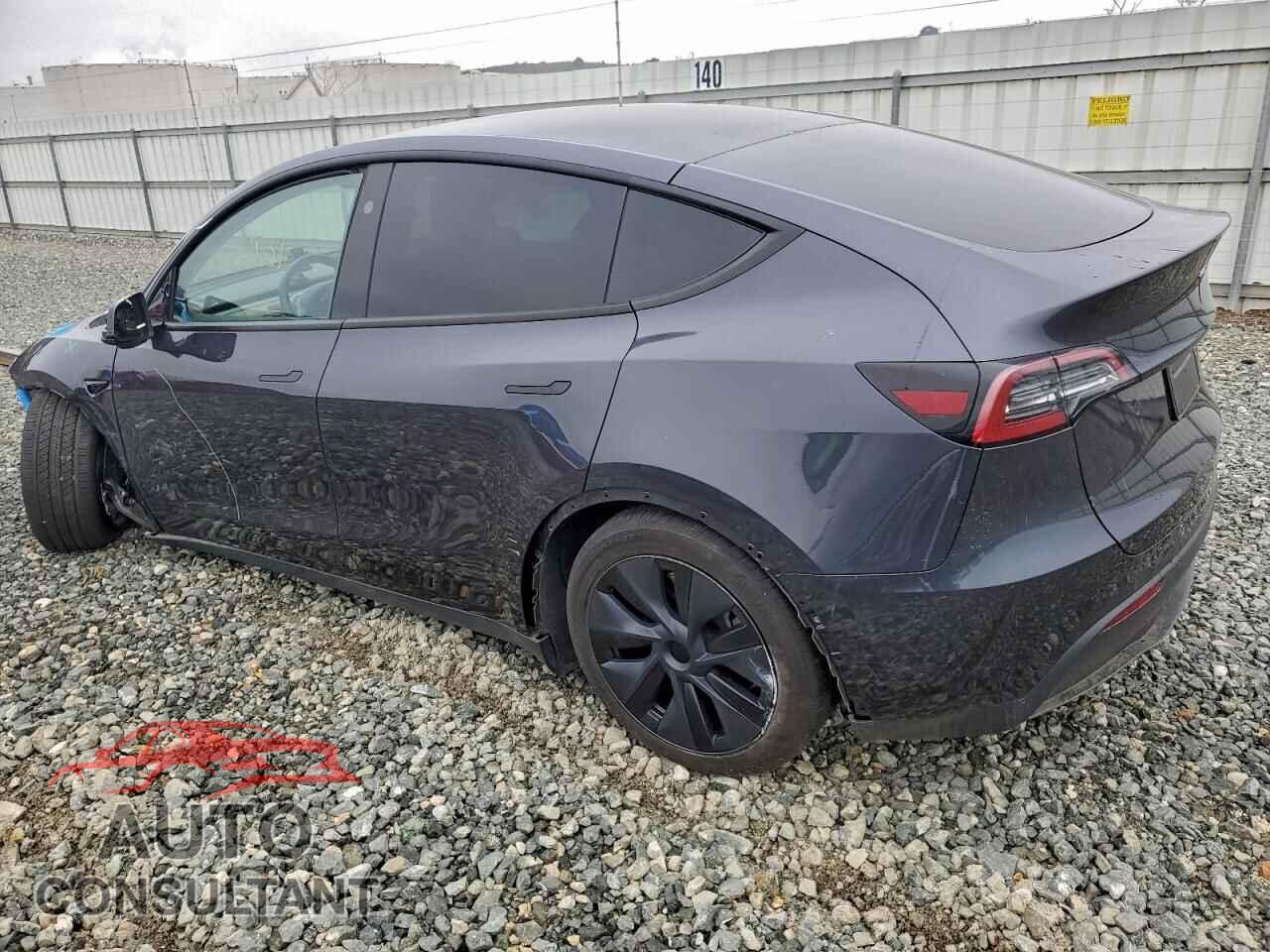 TESLA MODEL Y 2024 - 7SAYGDED5RF125613