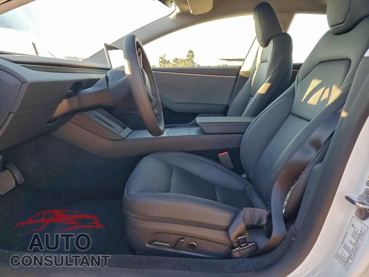 TESLA MODEL 3 2025 - 5YJ3E1EA6SF047219