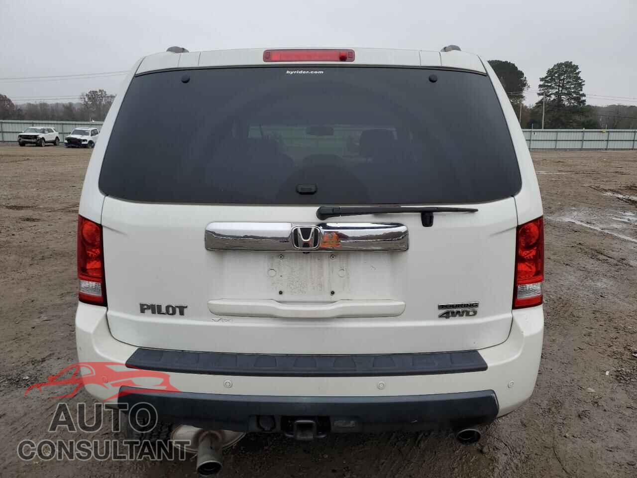 HONDA PILOT 2011 - 5FNYF4H90BB037663
