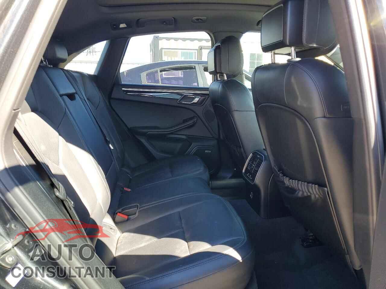 PORSCHE MACAN 2020 - WP1AA2A57LLB00802