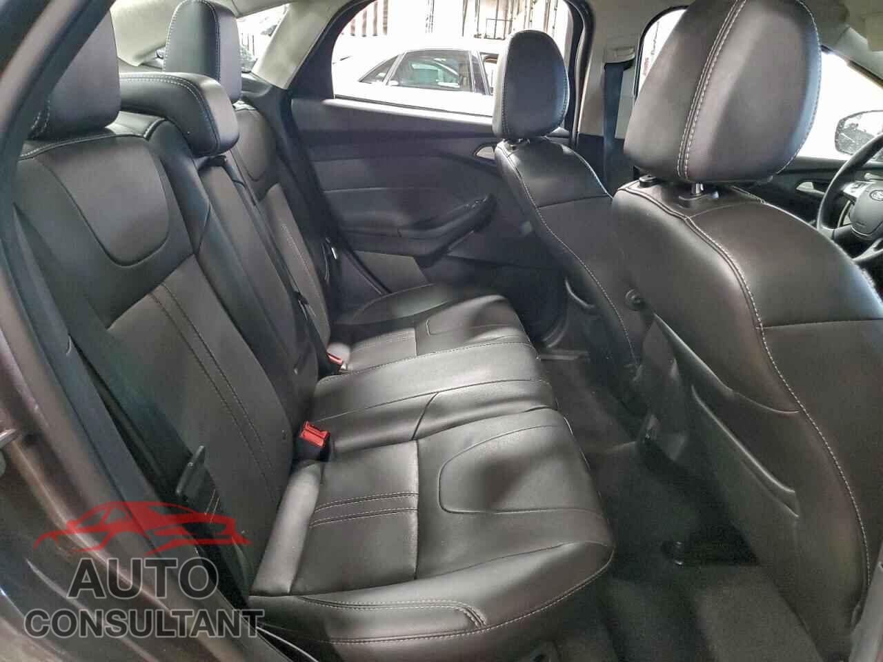 FORD FOCUS 2014 - 1FADP3F26EL131291