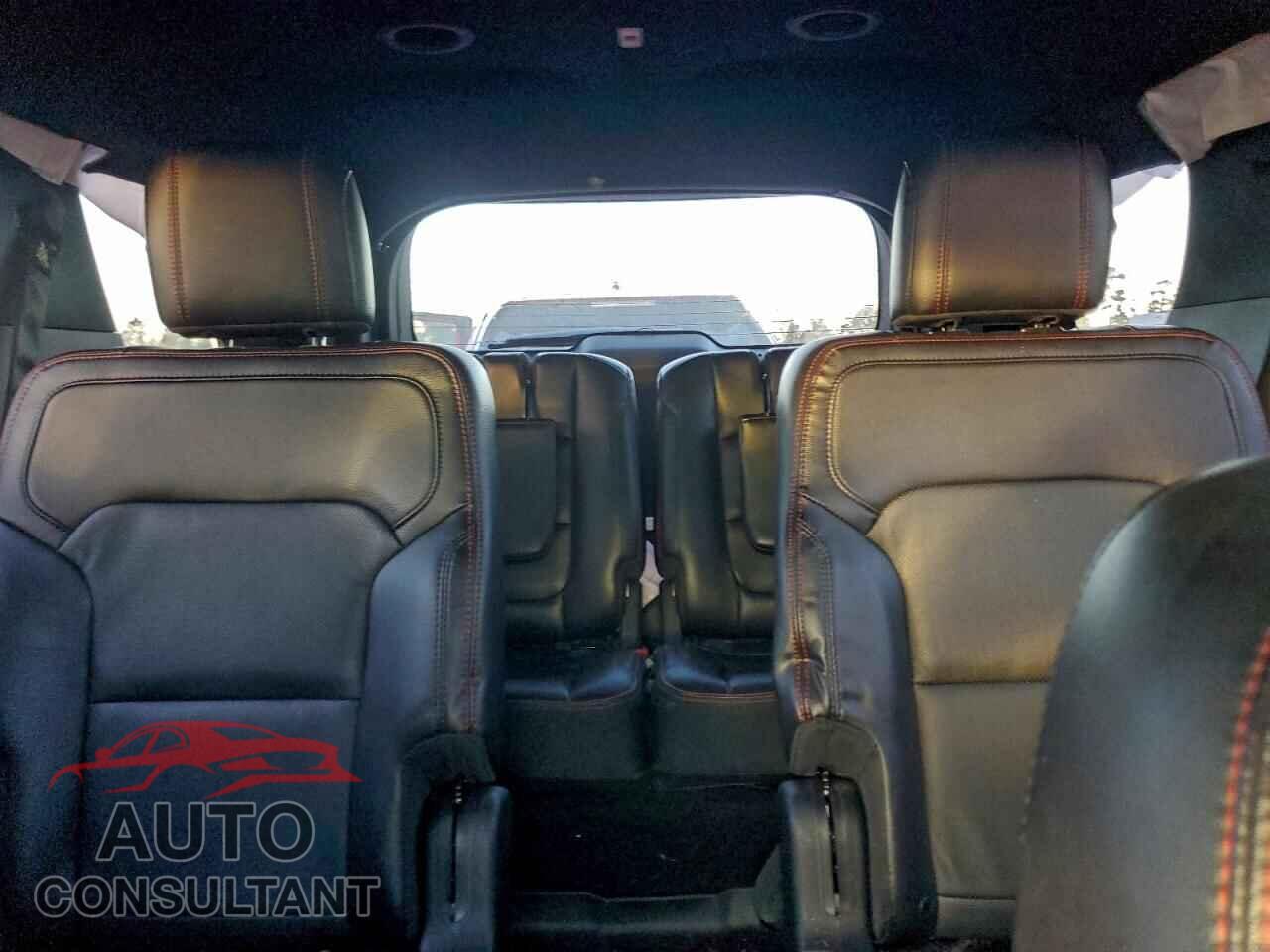 FORD EXPLORER 2018 - 1FM5K8GT0JGC84572