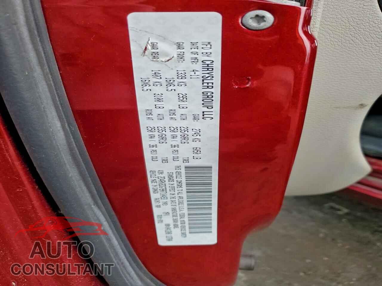 DODGE CARAVAN 2011 - 2D4RN3DG7BR710493
