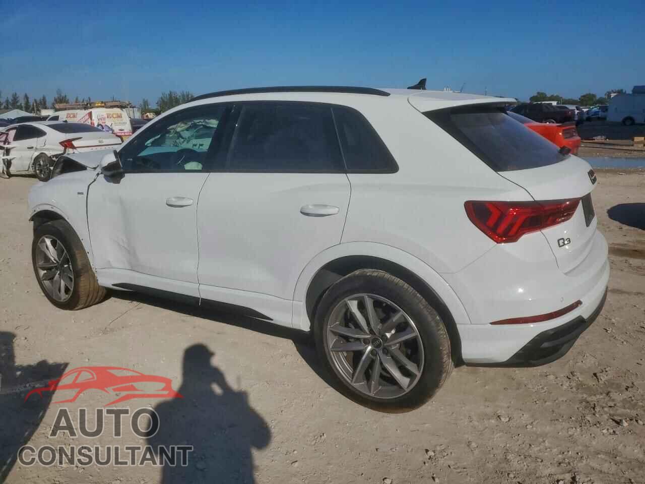 AUDI Q3 2023 - WA1DECF39P1111425