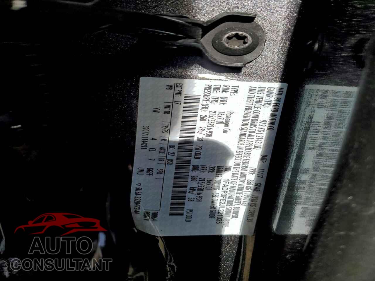 FORD FOCUS 2018 - 1FADP3FE2JL221025