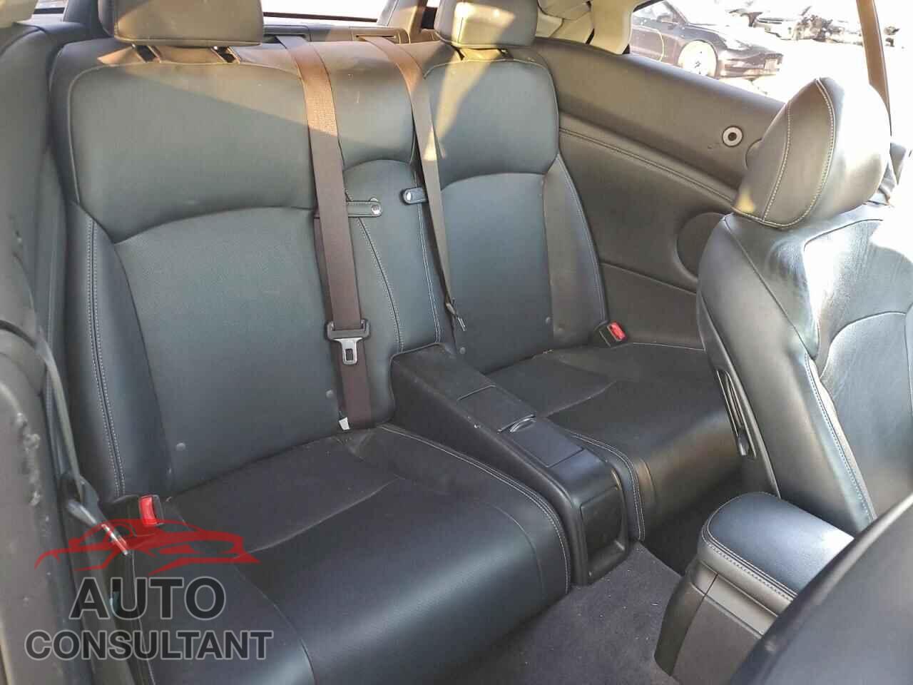 LEXUS IS 2011 - JTHFF2C22B2516013
