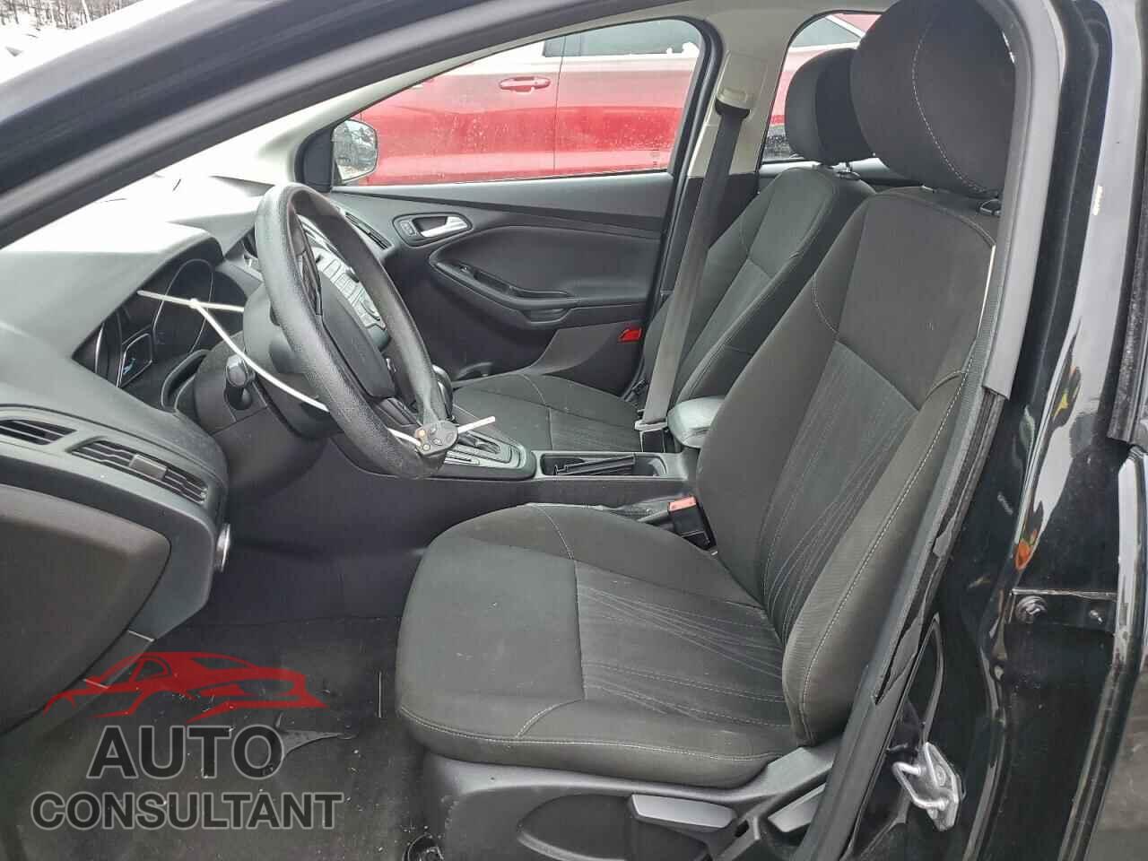 FORD FOCUS 2015 - 1FADP3F28FL263812