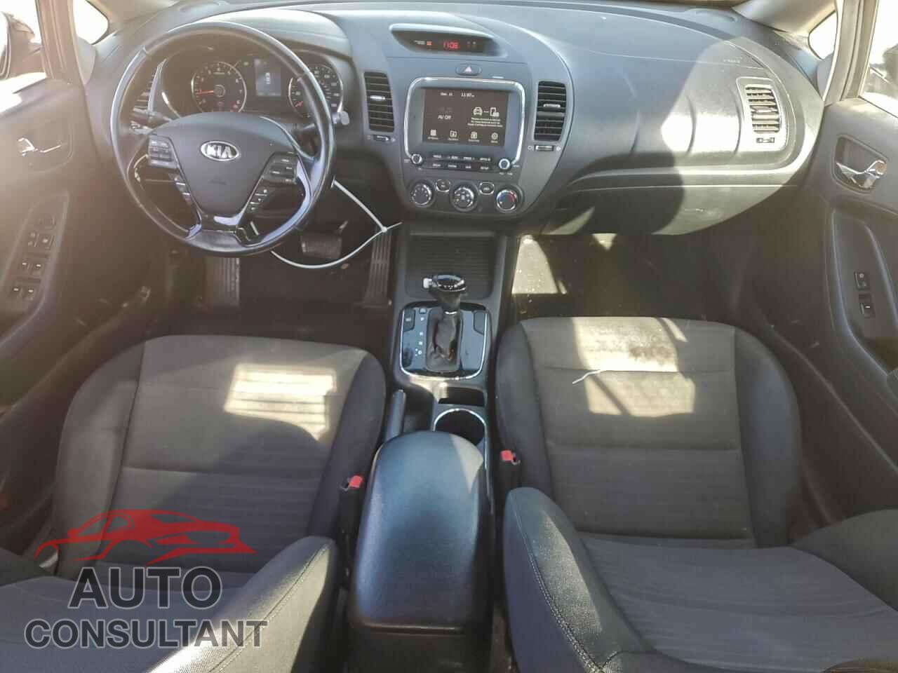 KIA FORTE 2017 - 3KPFL4A70HE109727