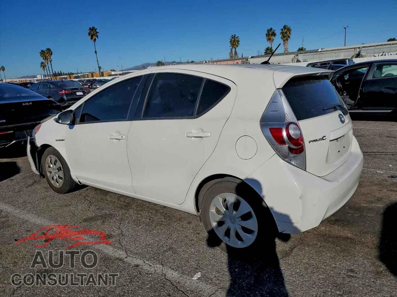 TOYOTA PRIUS 2014 - JTDKDTB31E1069285