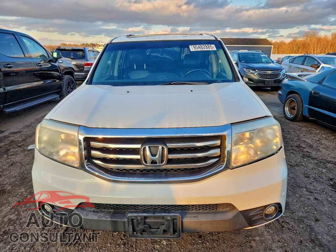HONDA PILOT 2012 - 5FNYF4H99CB061980