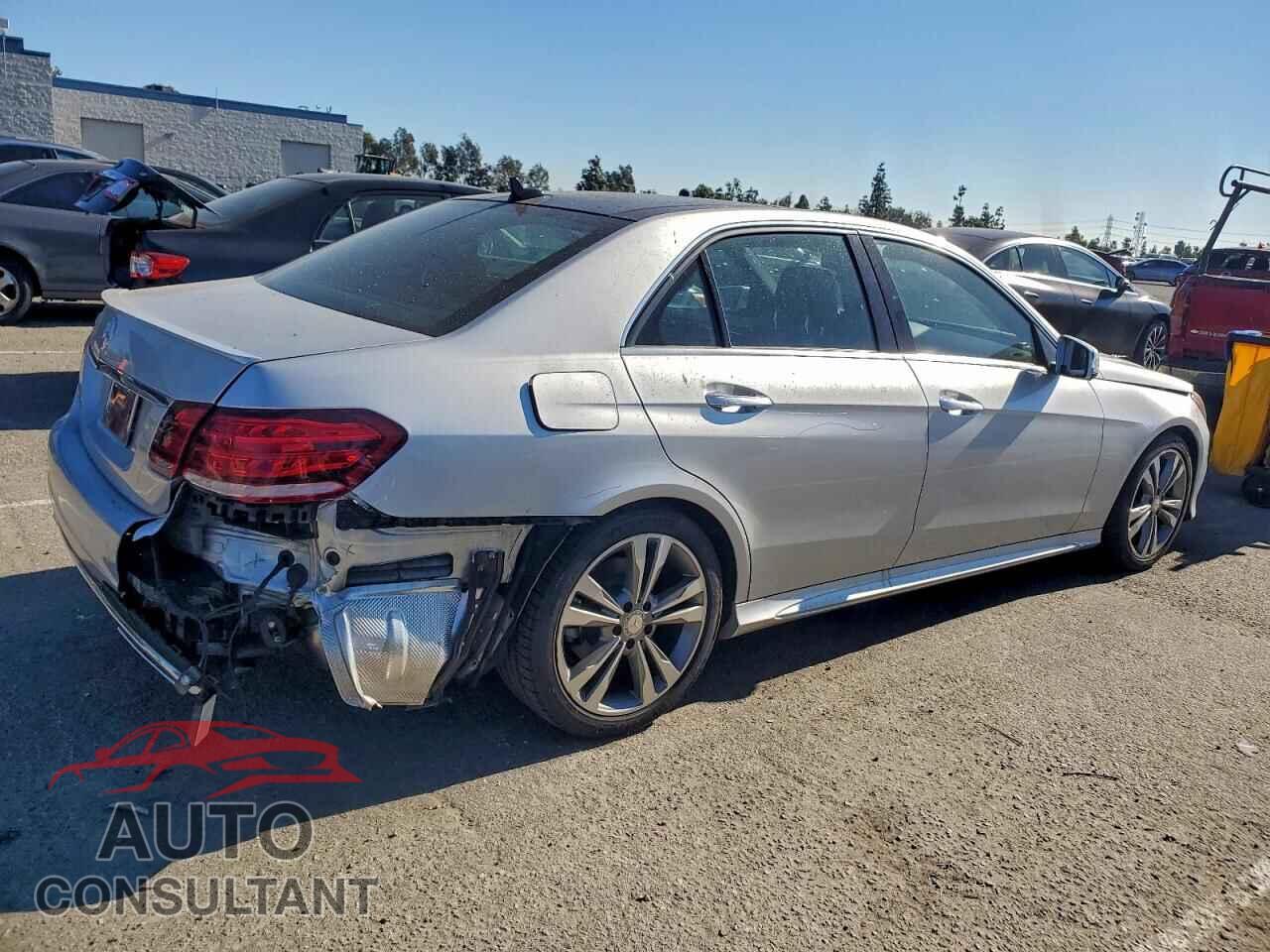 MERCEDES-BENZ E-CLASS 2015 - WDDHF5KB7FB092482