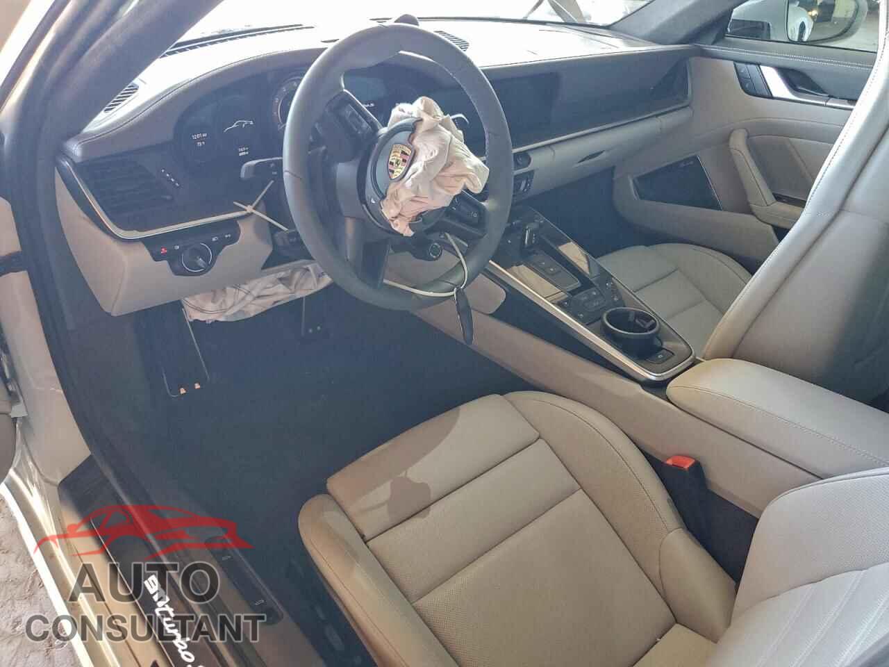 PORSCHE 911 2022 - WP0AD2A96NS254342