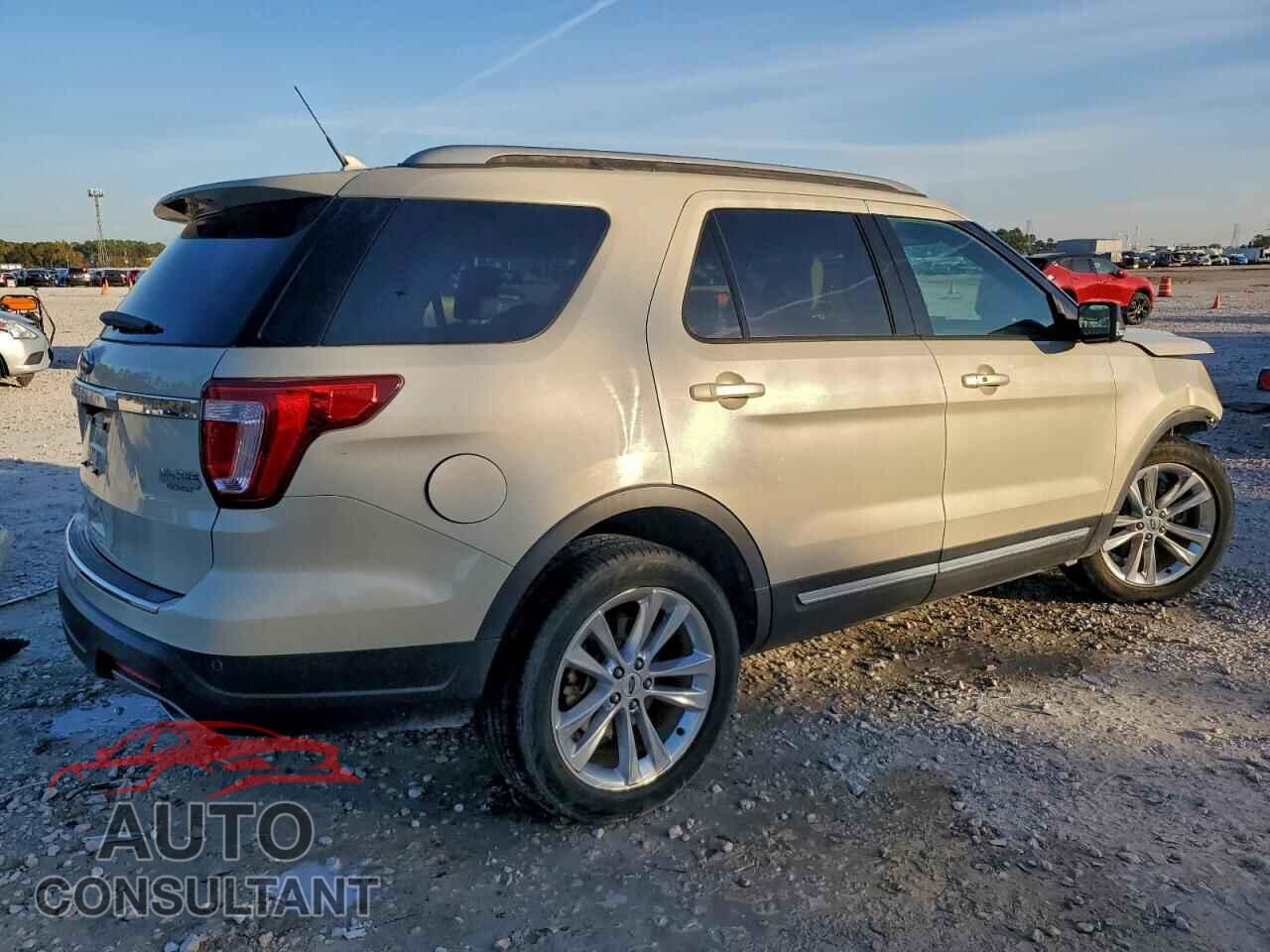 FORD EXPLORER 2018 - 1FM5K7D87JGB42388