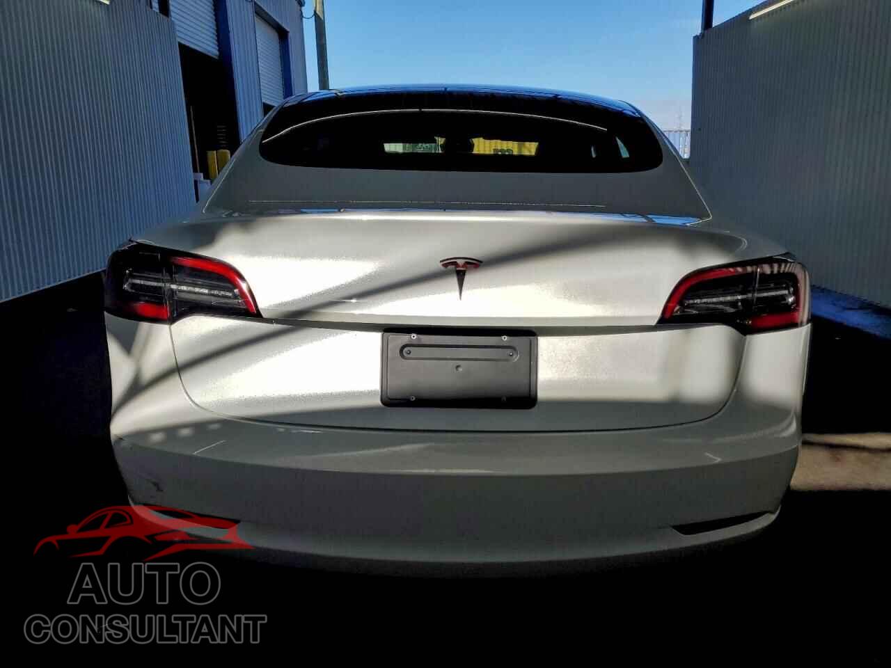 TESLA MODEL 3 2022 - 5YJ3E1EA9NF370183