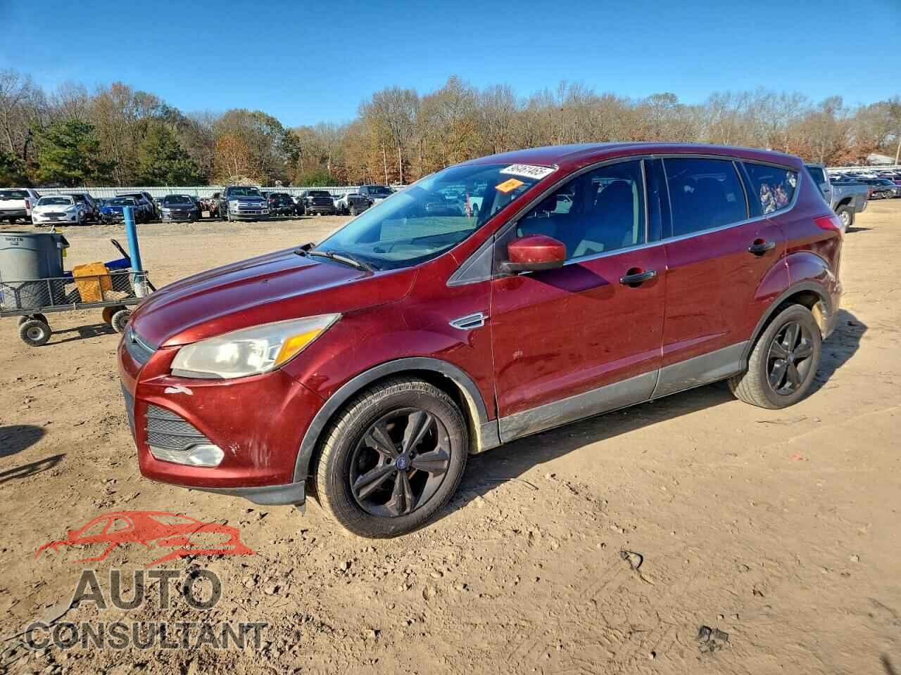 FORD ESCAPE 2015 - 1FMCU0GX5FUB05117