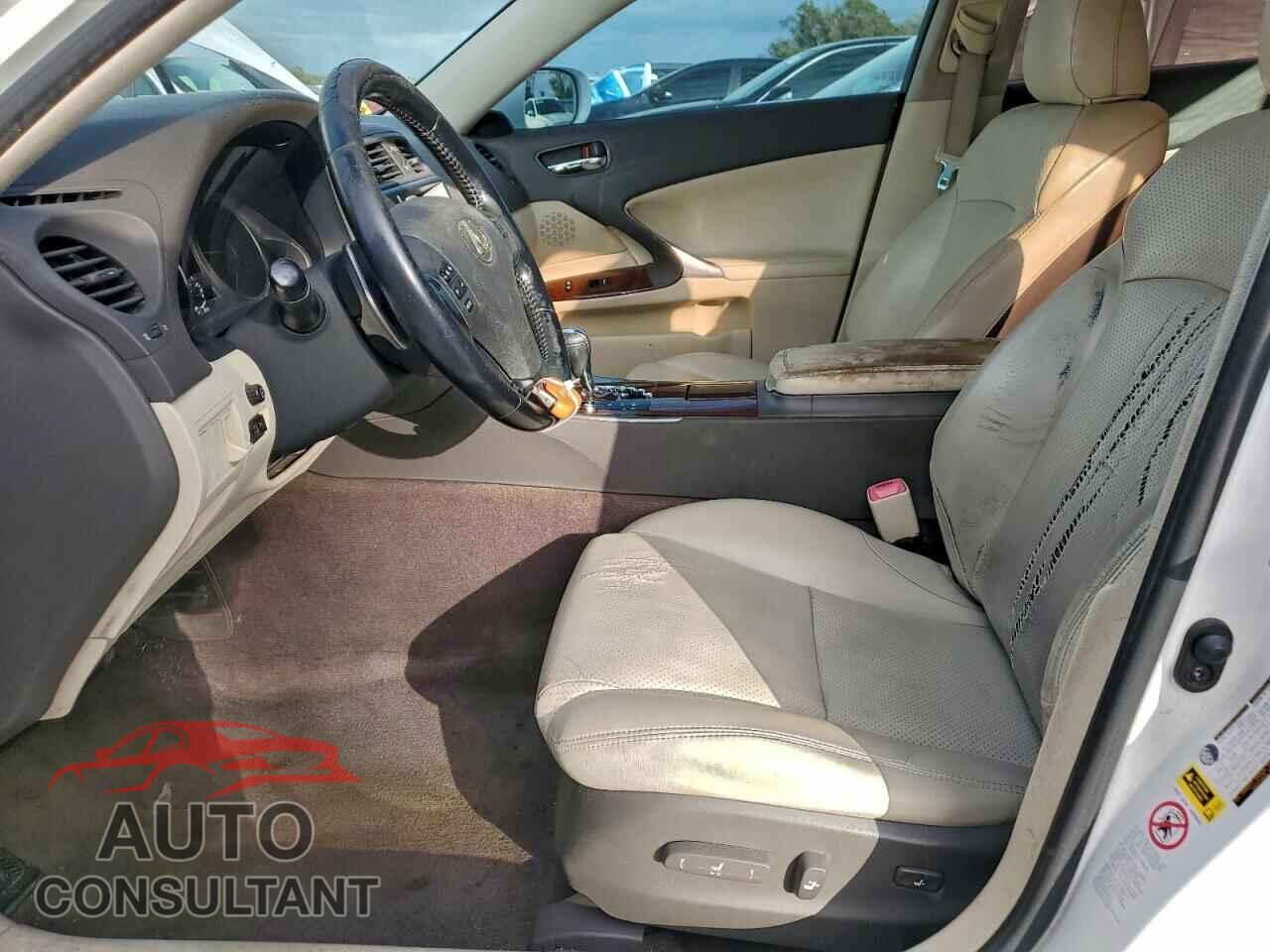 LEXUS IS 2010 - JTHBF5C24A2096284