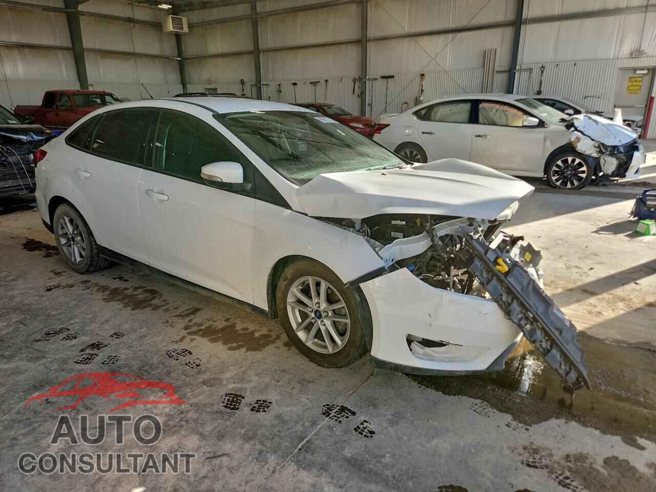 FORD FOCUS 2017 - 1FADP3F24HL278682