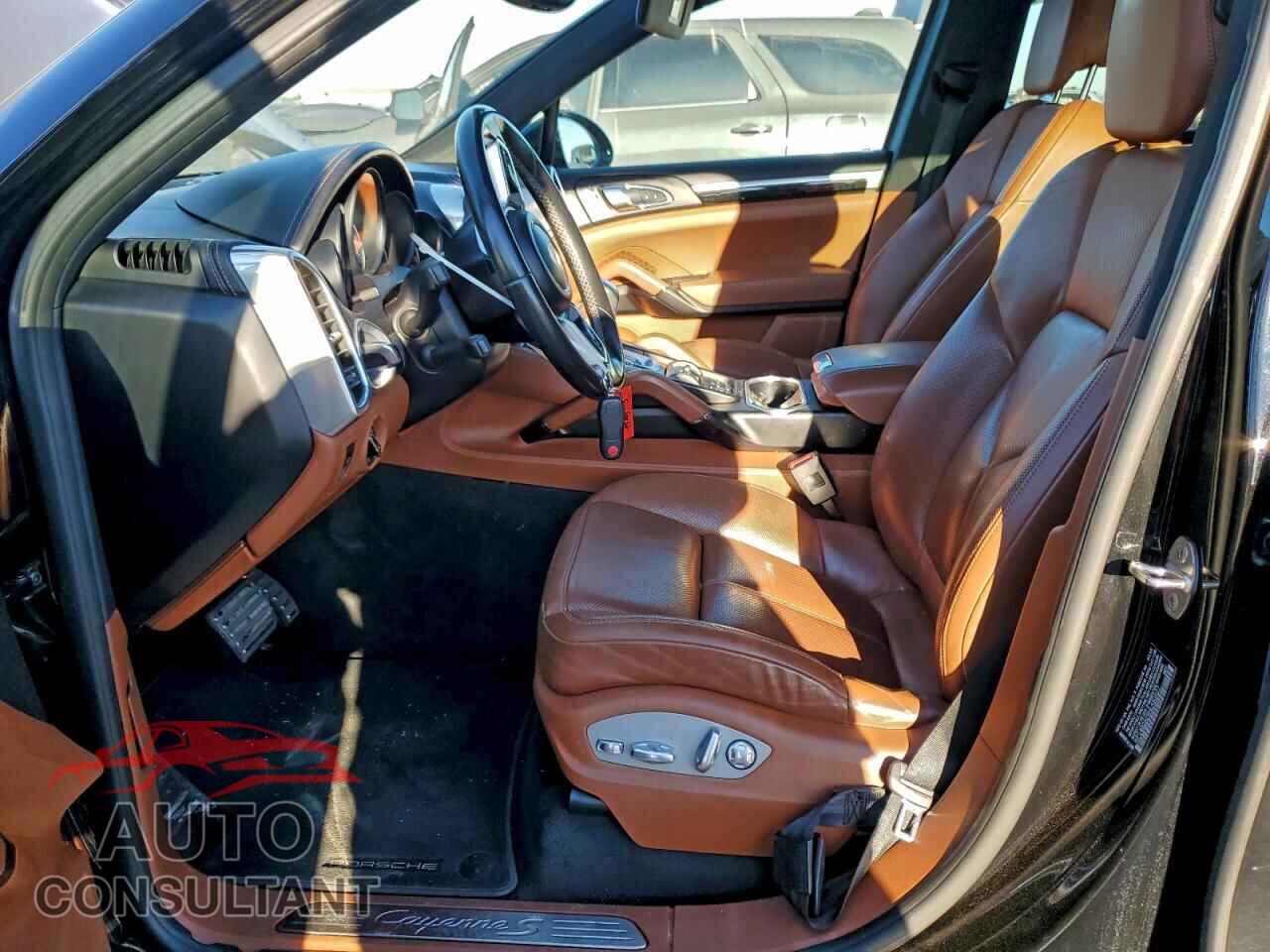 PORSCHE CAYENNE 2017 - WP1AB2A29HLA50527
