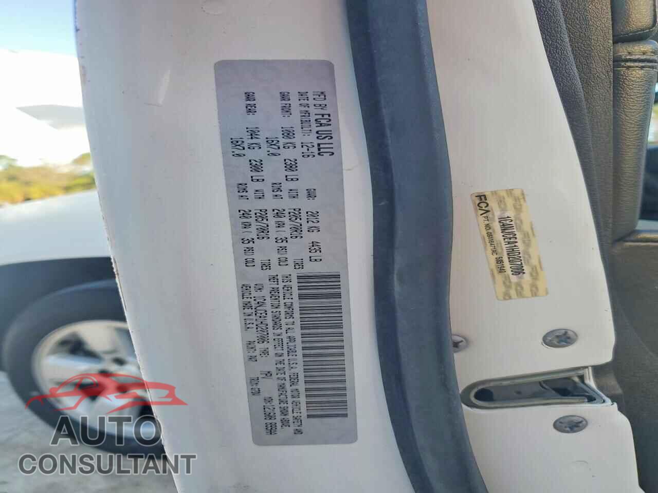 JEEP COMPASS 2017 - 1C4NJCEA1HD207006