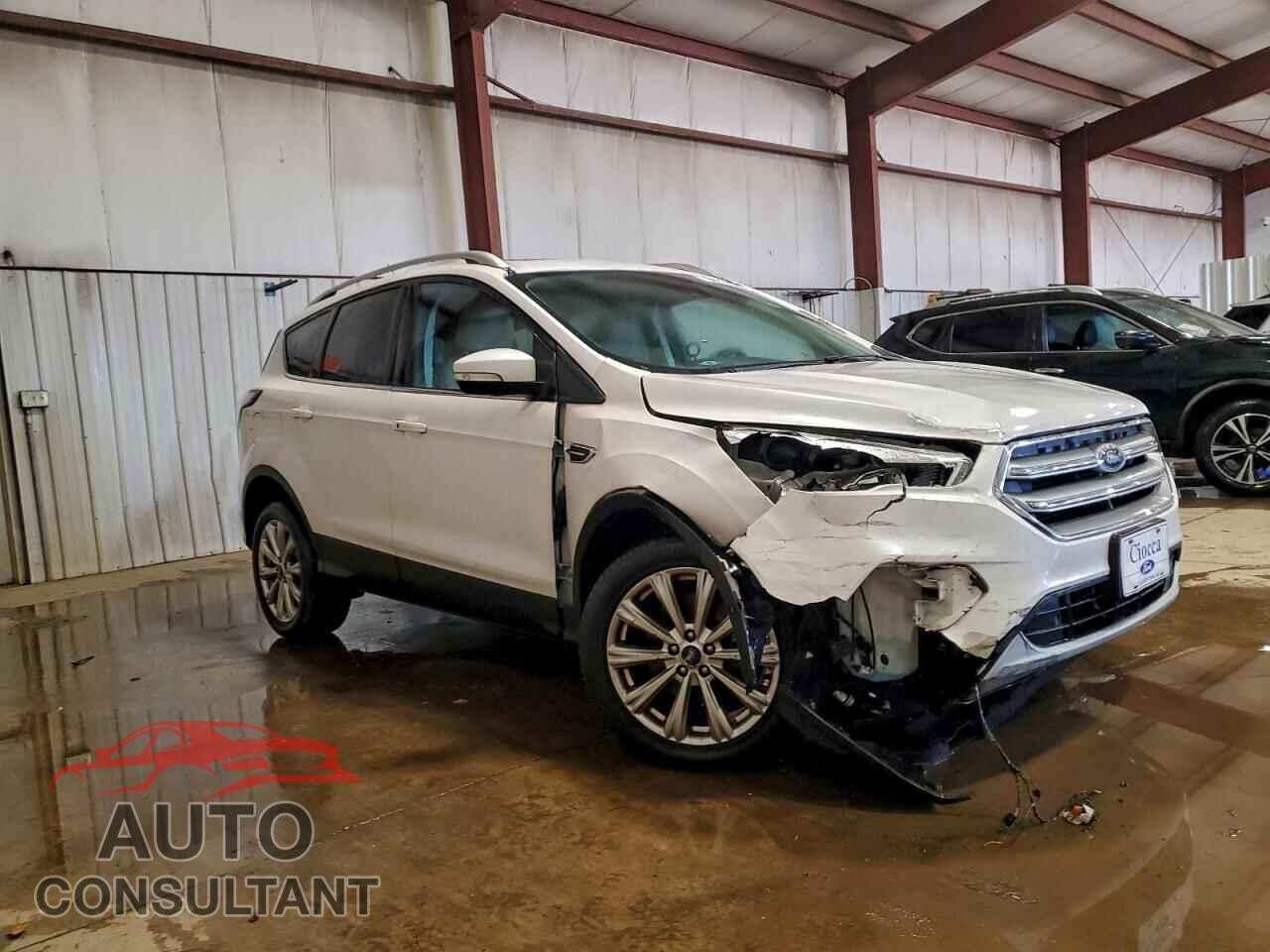 FORD ESCAPE 2017 - 1FMCU9J98HUE83207