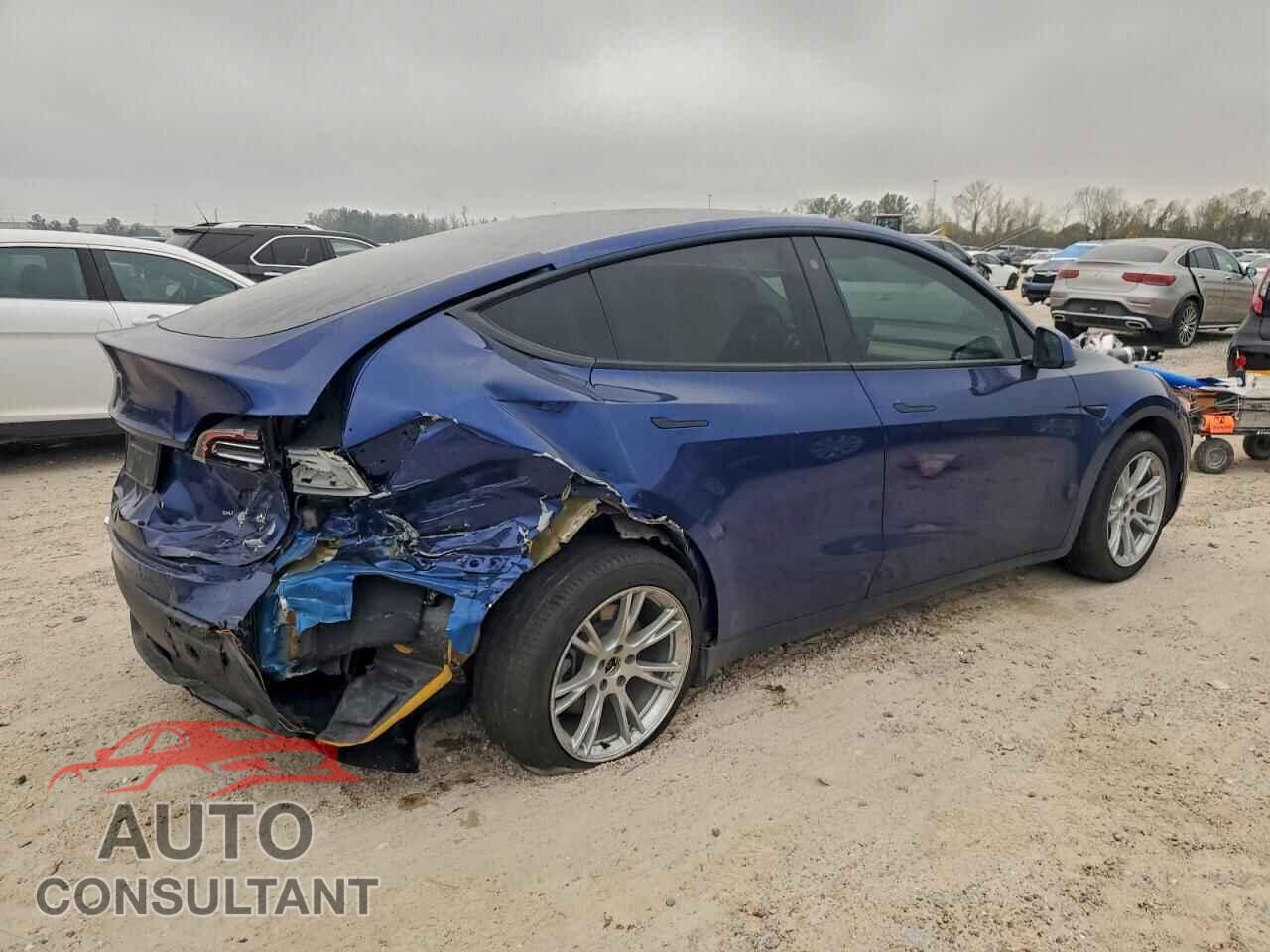 TESLA MODEL Y 2022 - 7SAYGDEE5NA002748