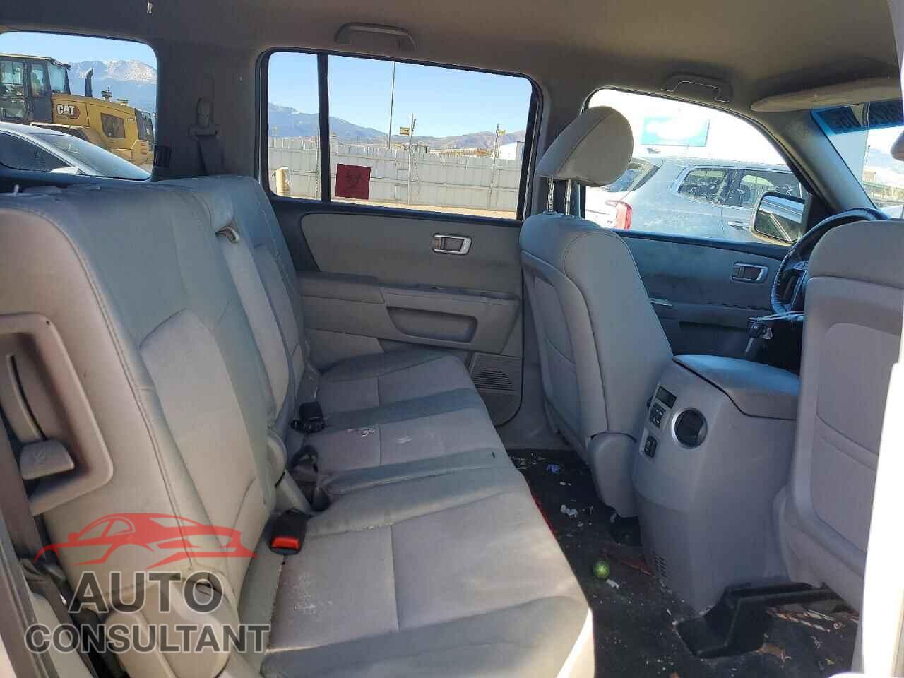 HONDA PILOT 2012 - 5FNYF4H48CB012659