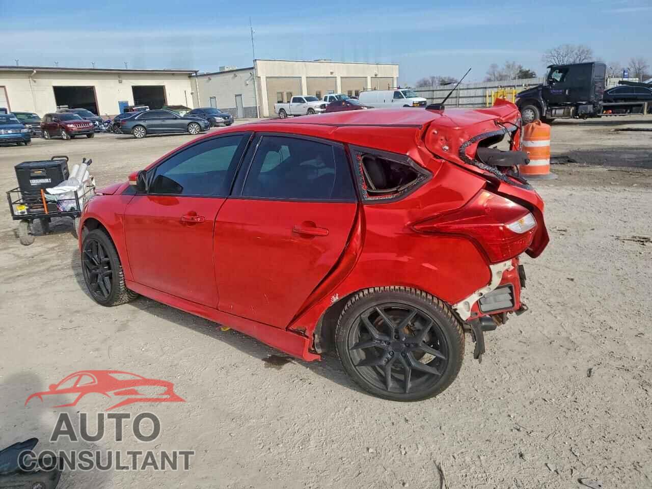 FORD FOCUS 2014 - 1FADP3L9XEL347484
