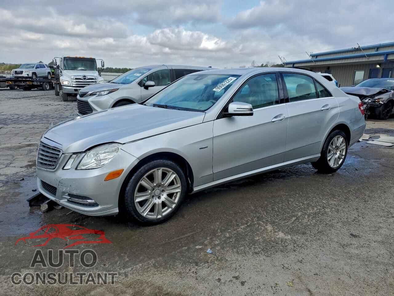 MERCEDES-BENZ E-CLASS 2012 - WDDHF5KB2CA592406