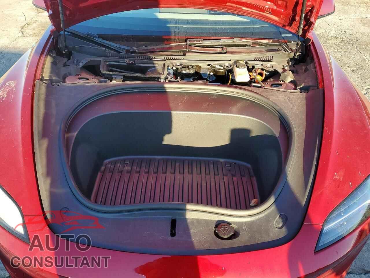 TESLA MODEL 3 2025 - 5YJ3E1EA0SF048107