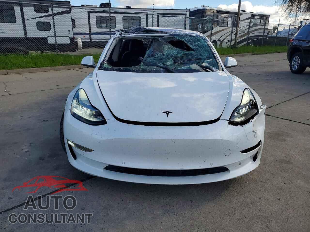 TESLA MODEL 3 2018 - 5YJ3E1EA8JF052517