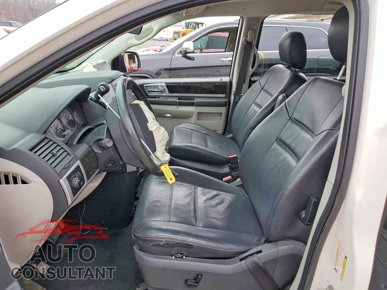 DODGE CARAVAN 2010 - 2D4RN5D14AR119270