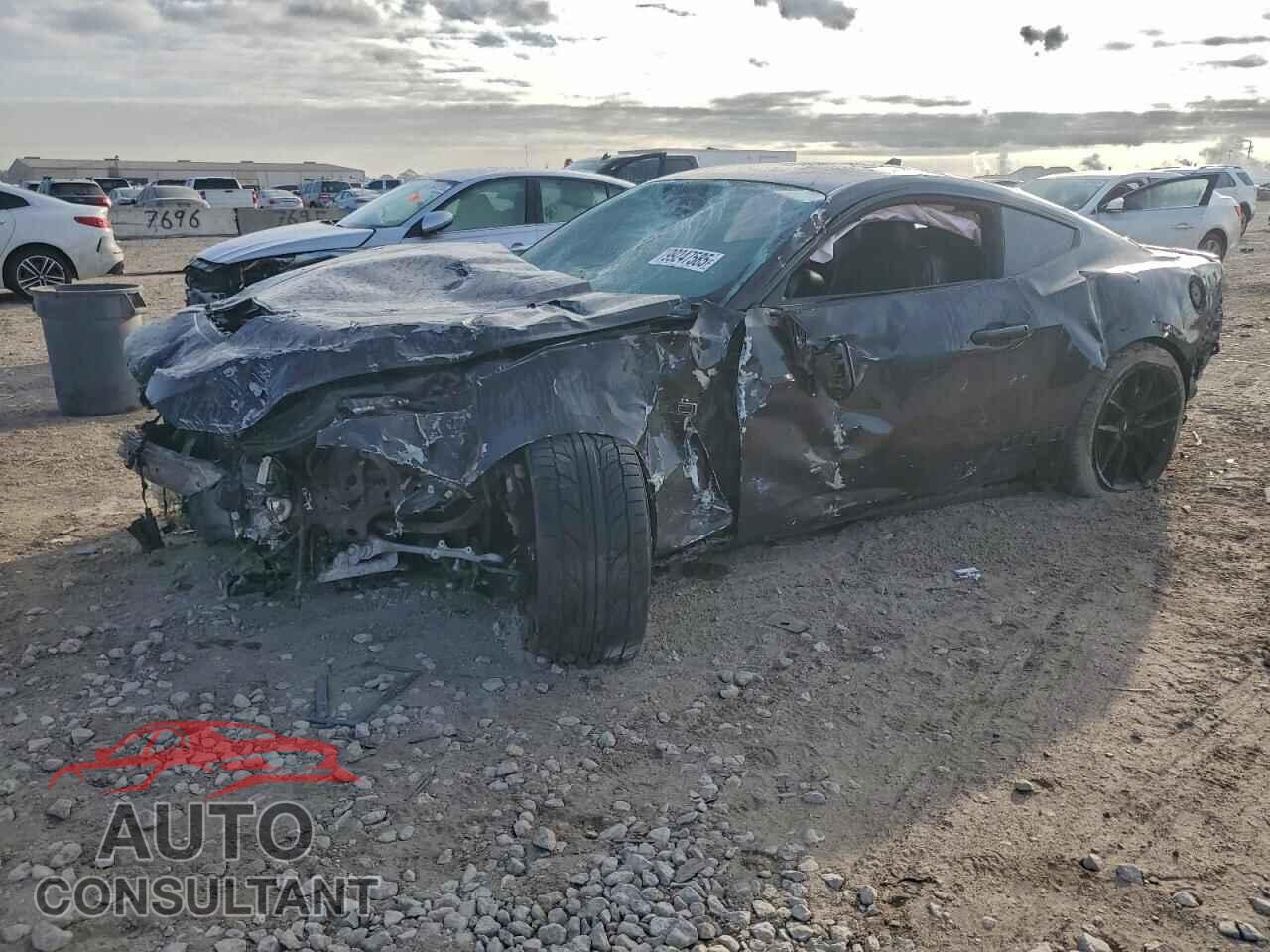 FORD MUSTANG 2024 - 1FA6P8CF4R5424940