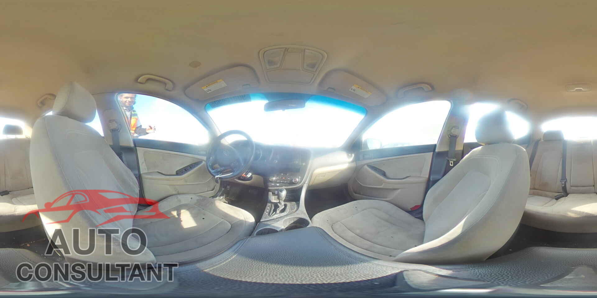 KIA OPTIMA 2011 - KNAGM4A76B5122404