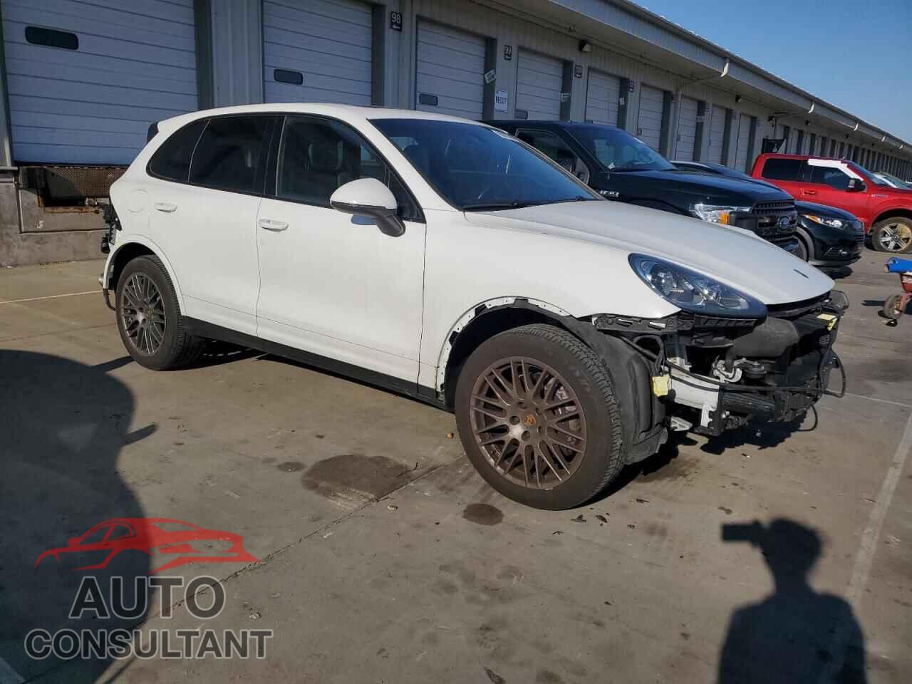 PORSCHE CAYENNE 2017 - WP1AA2A29HKA87795