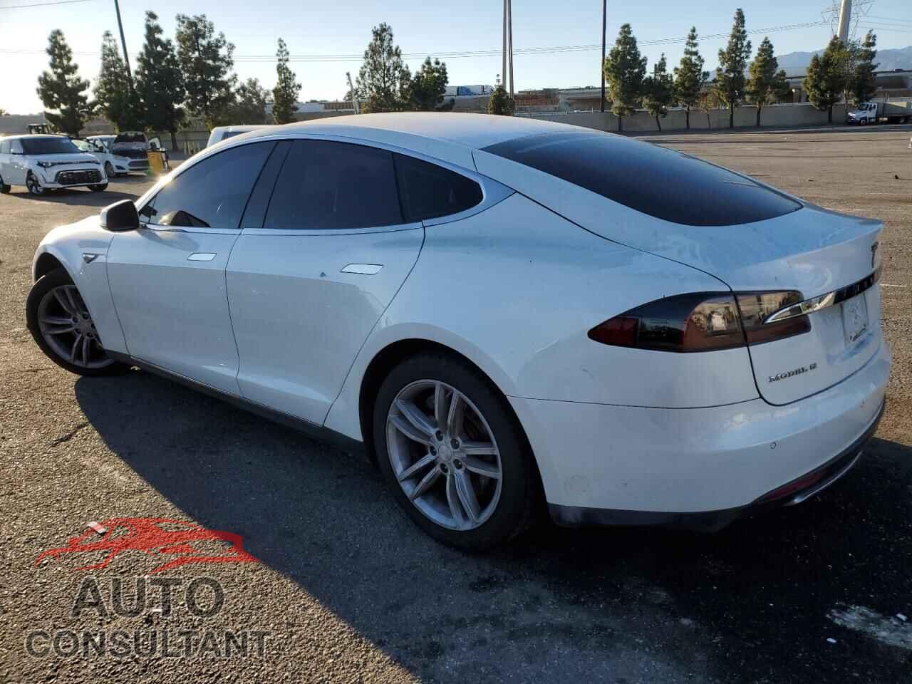 TESLA MODEL S 2013 - 5YJSA1CN1DFP24905