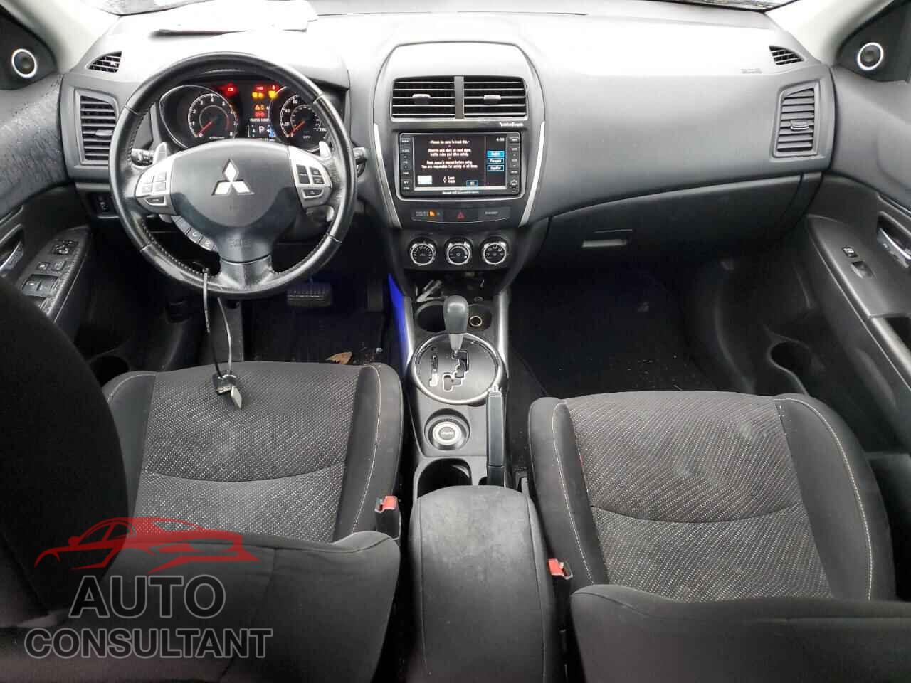 MITSUBISHI OUTLANDER 2013 - 4A4AR4AU8DE005029