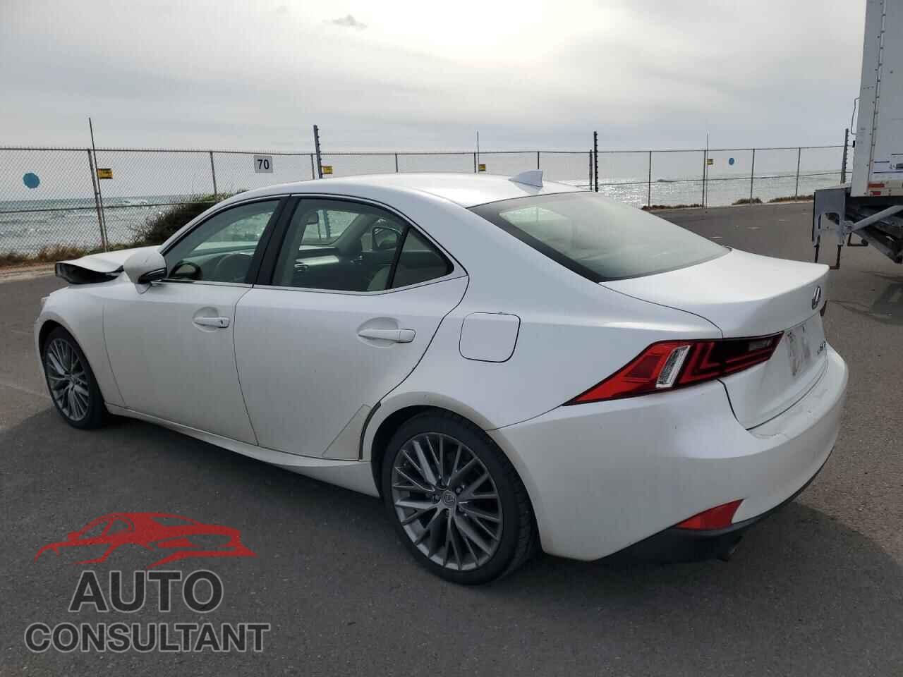 LEXUS IS 2014 - JTHCF1D20E5004667