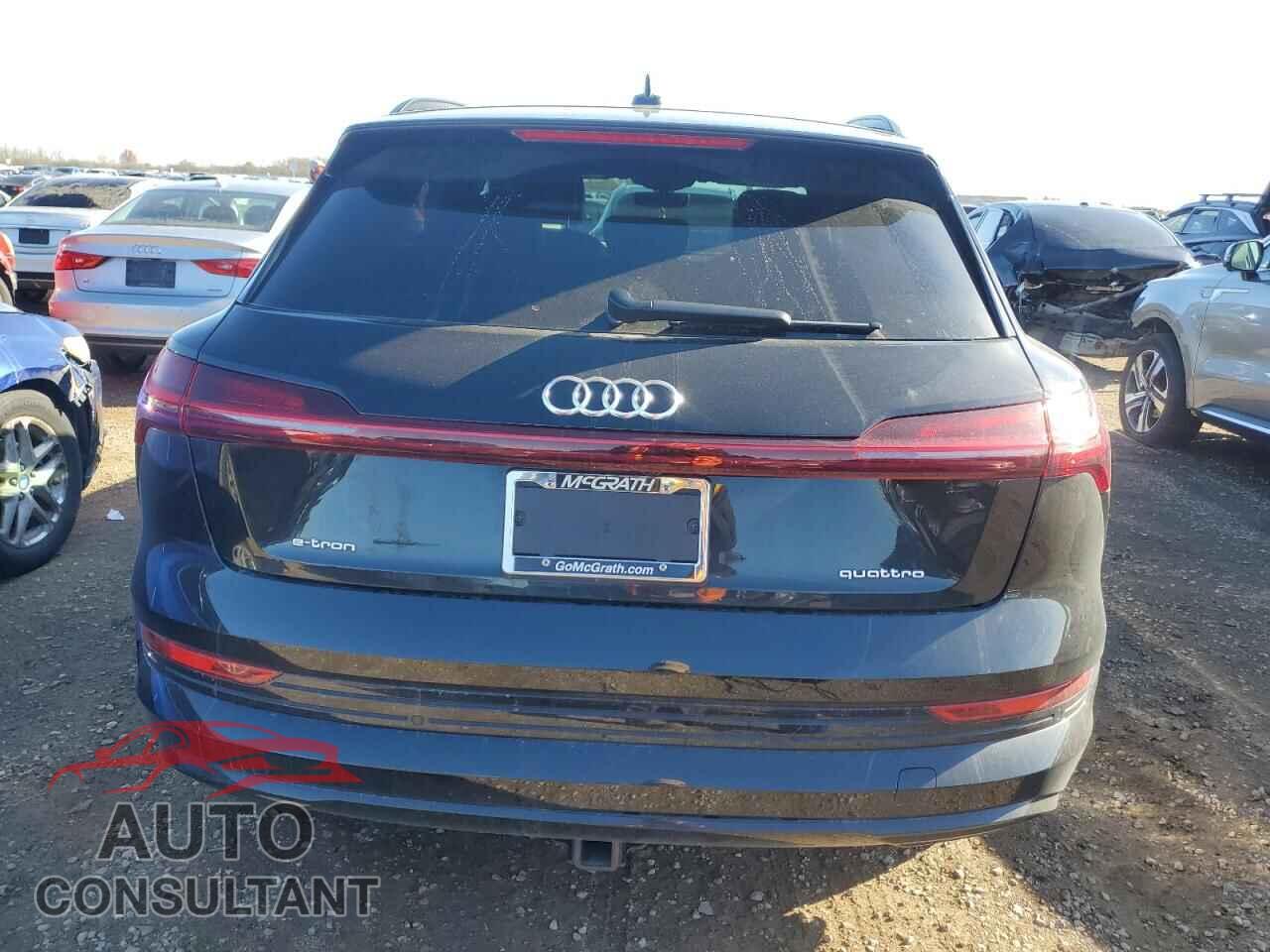 AUDI E-TRON 2022 - WA1AAAGE0NB027648