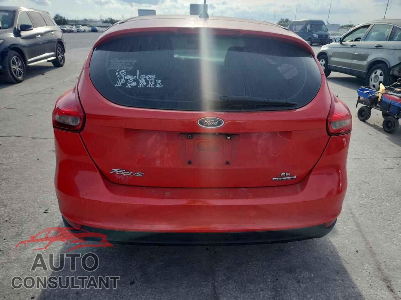 FORD FOCUS 2016 - 1FADP3K28GL290418