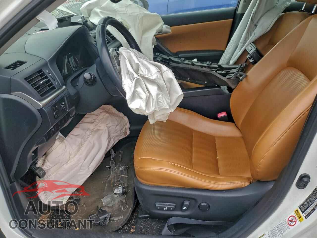 LEXUS CT 200 2012 - JTHKD5BH2C2120001