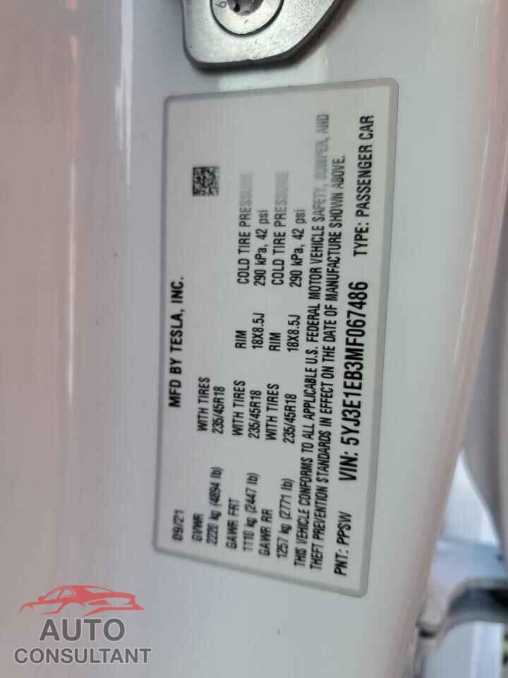 TESLA MODEL 3 2021 - 5YJ3E1EB3MF067486
