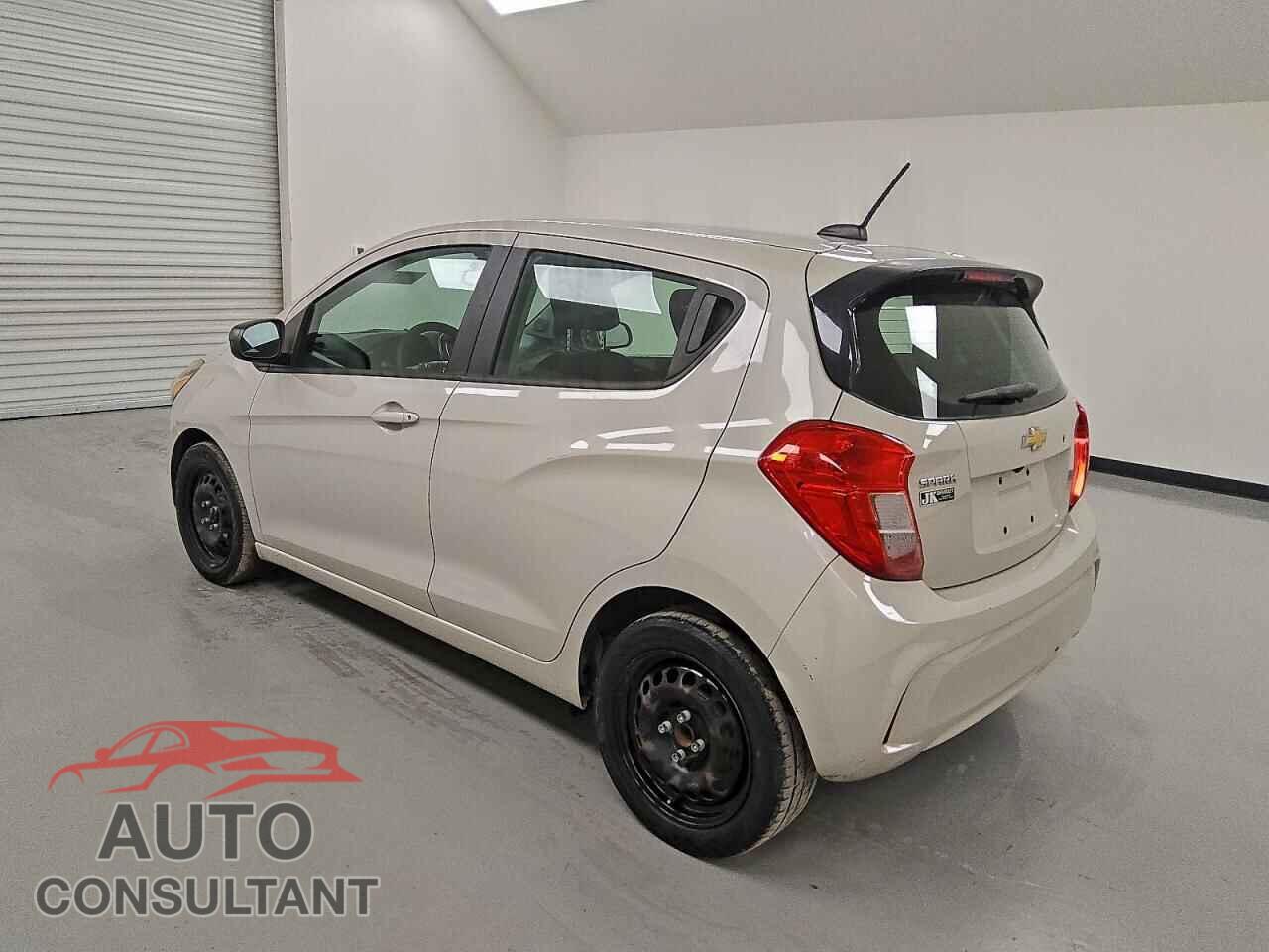 CHEVROLET SPARK 2018 - KL8CB6SA4JC442434