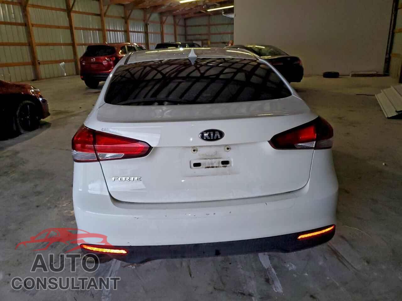 KIA FORTE 2017 - 3KPFK4A76HE066272
